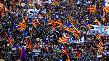Thousands join Barcelona protests for jailed Catalan leaders