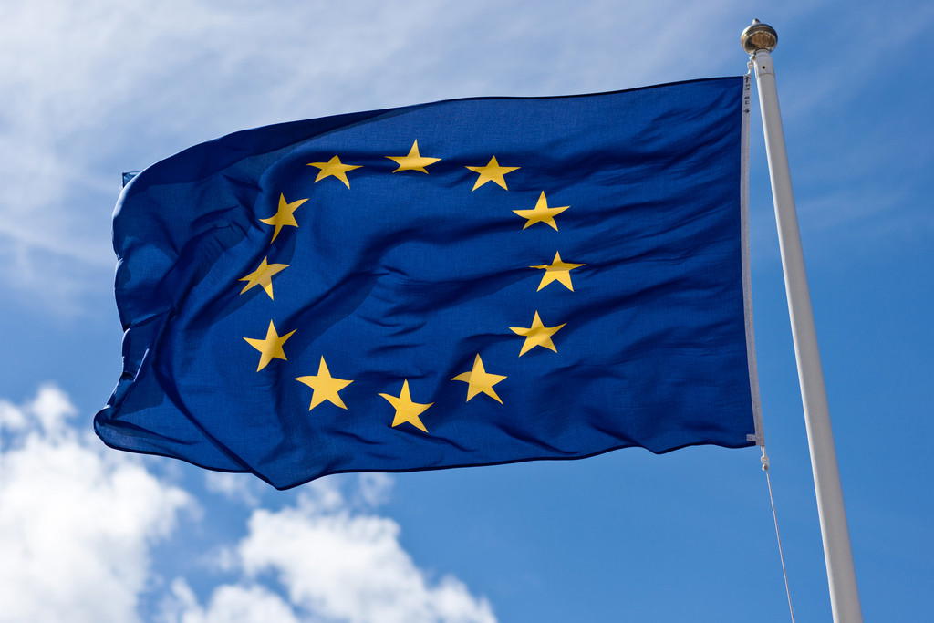 The European Commission flagged the dangers of allowing non-EU countries to help build the European Union’s super-fast 5G internet network infrastructure, in a report published Wednesday.