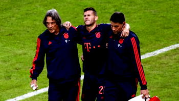Rummenigge slams “careless” Bayern as injury strikes Hernandez