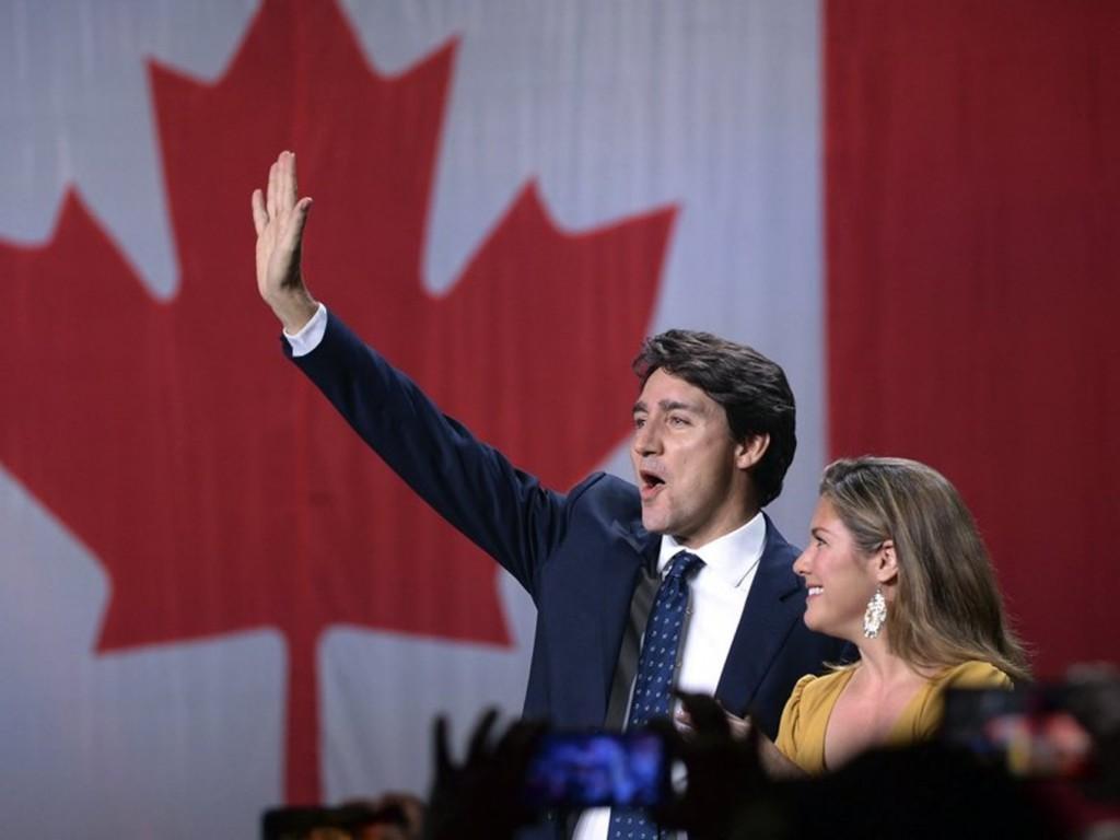 Canada S Pm Trudeau Wins Second Term Loses Majority Vote