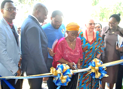 EX-students of UI International Schl donate N16m building to alma mater