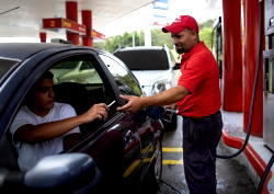Trade By Barter: Venezuela’s motorists paying for gas with cigarettes, bag of rice