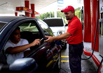Trade By Barter: Venezuela’s motorists paying for gas with cigarettes, bag of rice