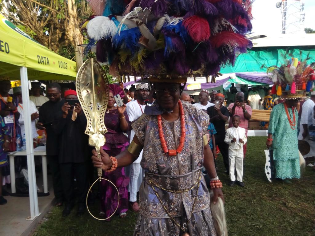 Photos: Buhari attends 18th Ofala Festival of Obi of Onitsha, promises commencement of Coastal raillune