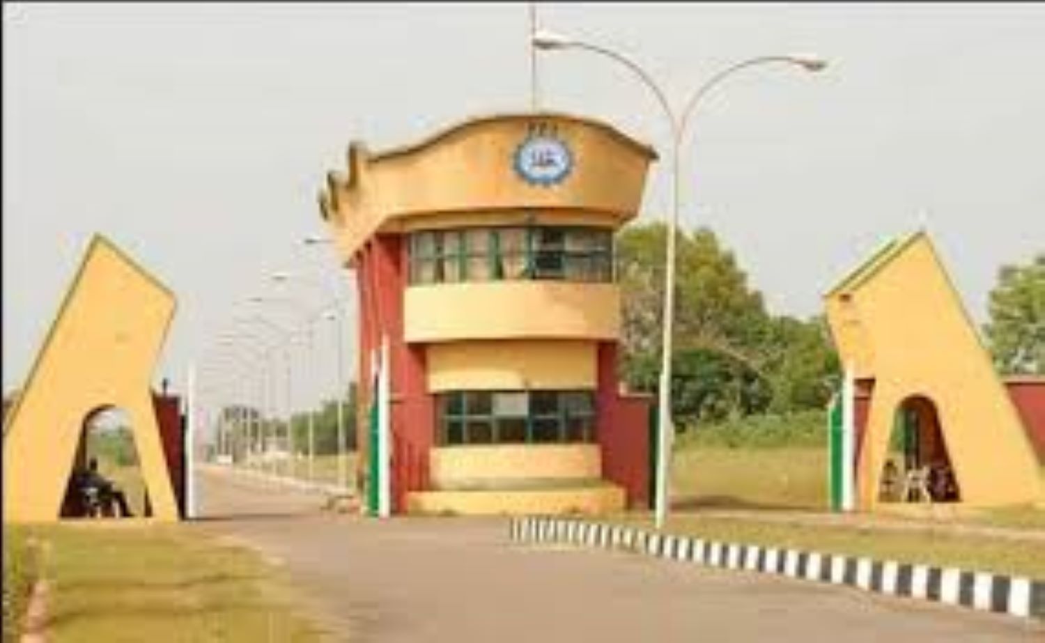 Federal Polytechnic, Ilaro, school