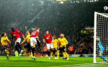 VAR to the rescue as Arsenal hold Manchester United in Old Trafford
