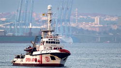 Italy grants access to Spanish migrant rescue ship
