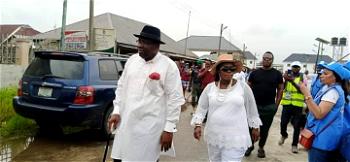 #Bayelsa Election Update: Governor Dickson, wife, arrives at polling unit