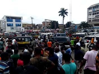 Heavy protests in Imo, over extortion by task forces on bus drivers 