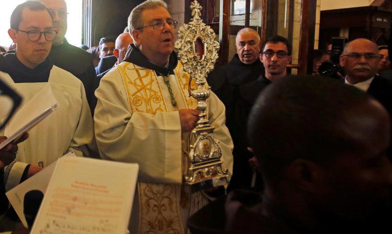 Fragment of Jesus’ manger arrives in Bethlehem