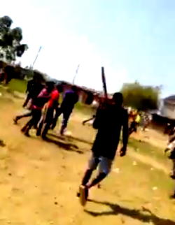 VIDEO: Kogi youths resist ballot snatching by ‘fake police’ amidst heavy gunfire