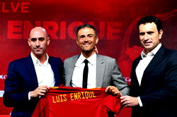 Luis Enrique says disloyal Moreno has no place in Spanish coaching team