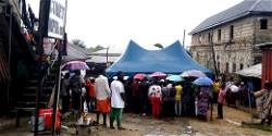 Bayelsa decides: Video, Photos, voters under rain to cast vote