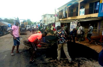 Road maintenance agency begins work on Anambra bad roads