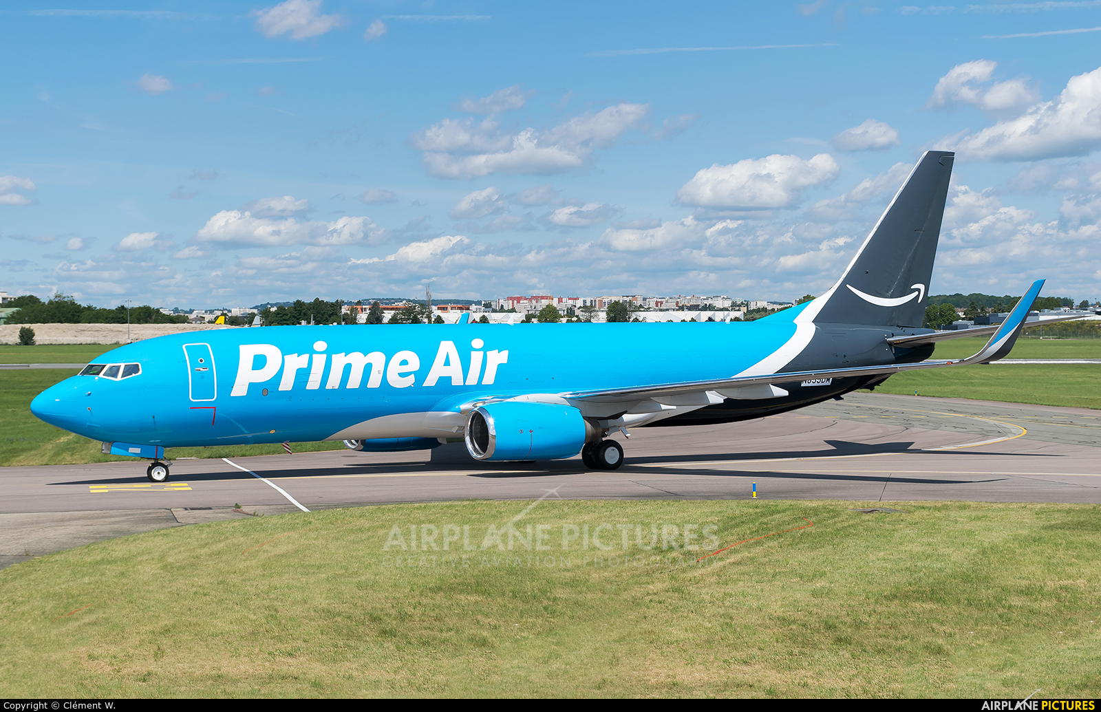 Amazon, UPS, Fedex, Packages