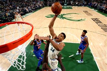 Bucks keep streak alive, Sixers still undefeated at home