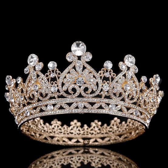 Bayelsa 2020 Queen begins reign with charity - Vanguard News