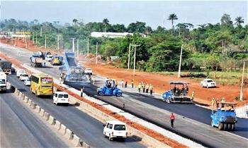 BREAKING: More buildings to be demolished on Lagos-Ibadan Expressway ― FG