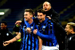 Champions League debutants Atalanta reach last 16