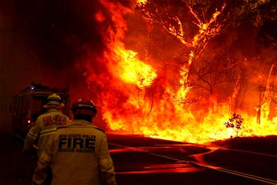 Australia calls for another mass evacuation as monster bushfire return