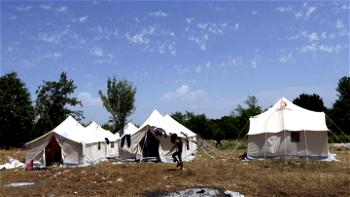Bosnia closes ‘jungle’ migrant camp