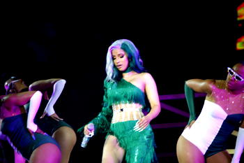 Cardi B wears Nigerian inspired outfit at Livespot X Festival (photos)