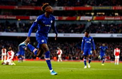 Breaking: Chelsea down Arsenal 2-1 in London derby