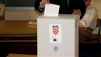 Croatians vote for new president