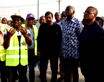 Dangote loses over N25billion to Apapa gridlock