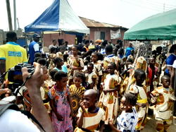 300 less-privileged children get clothes, drugs, others for yuletide