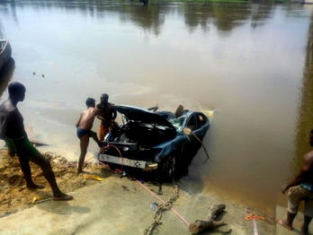 One feared dead, 2 Others missing as car plunged into river