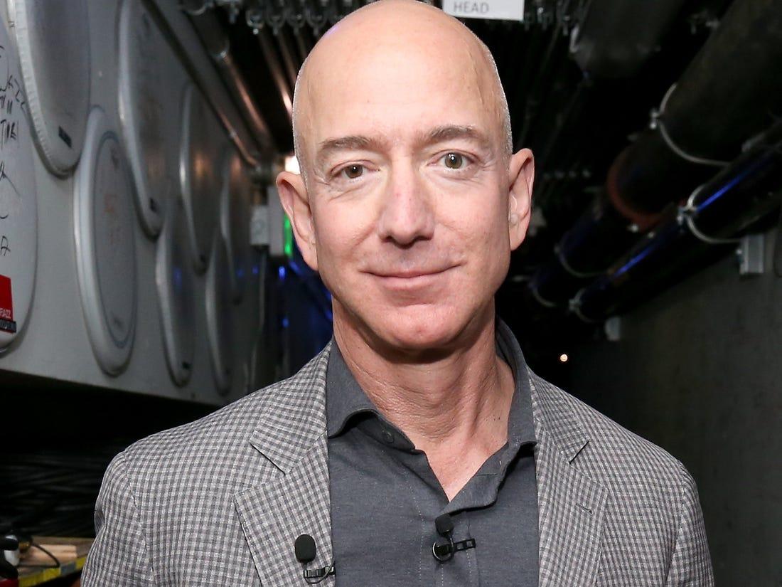 s Jeff Bezos to step down – DW – 02/02/2021