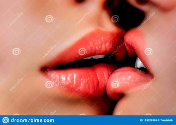 I don’t know if I’m lesbian but I just said yes, girl opens up