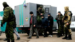 Ukraine, pro-Russia separatists complete prisoner swap