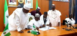 Tambuwal assents to 2020 Budget, applauds APC-controlled Assembly for speedy passage