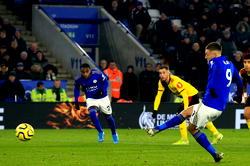 Vardy scores again as Leicester win seventh straight match