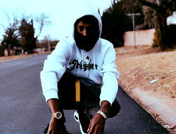 Youngeti unleashes new song ‘low waist’