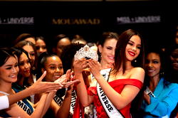 Miss Universe: Contestants fall on wet stage floor during competition (video)