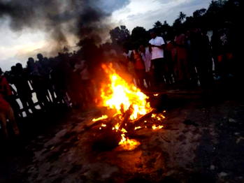 kidnappers set ablaze by angry mob in Bayelsa