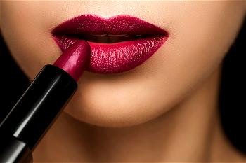 Pakistan school bans female students from using lipstick on campus