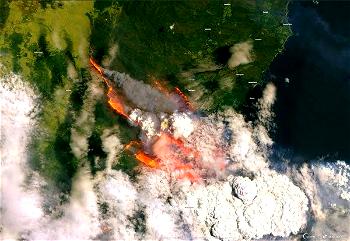 Space images show ravaging Australia bushfires