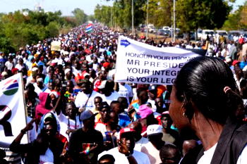 Gambia: Government  bans group opposed to president