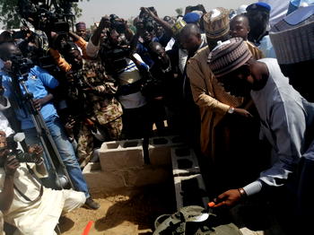 Zulum lays foundation for construction of 500 houses in Maiduguri