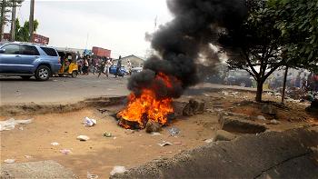 Three armed robbers set ablaze in failed bank robbery in Oyo