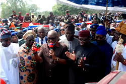 Governors to FG: No going back on Operation Amotekun
