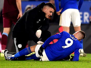 Leicester City say Vardy set to have hernia operation