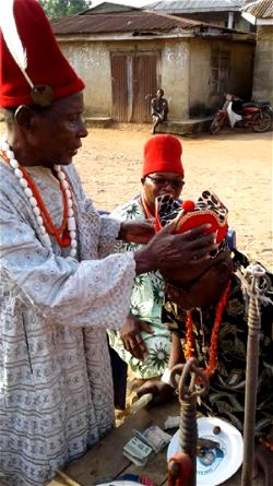 Anambra community selects, crowns new monarch