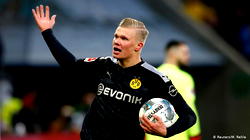 Lucien Favre hails incredible Haaland debut for Dortmund
