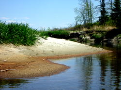 Butcher missing at river bank after taking alcohol, Tramadol in Delta