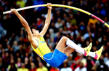 Duplantis misses third pole-vault world record in 15 days